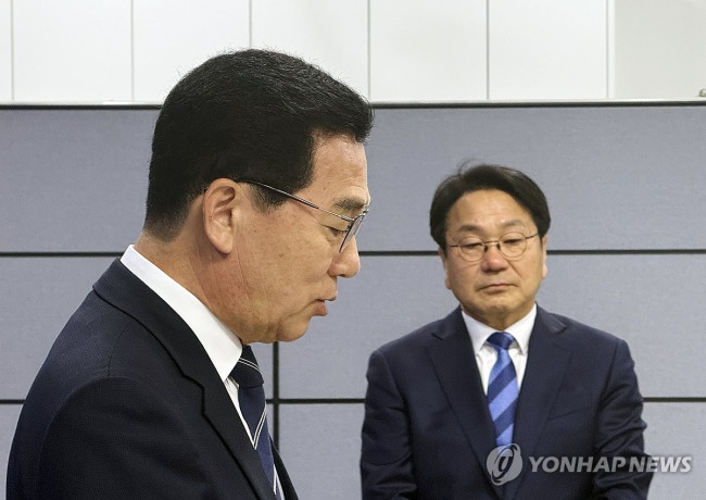 단일화 발표하는 신정훈 예비후보